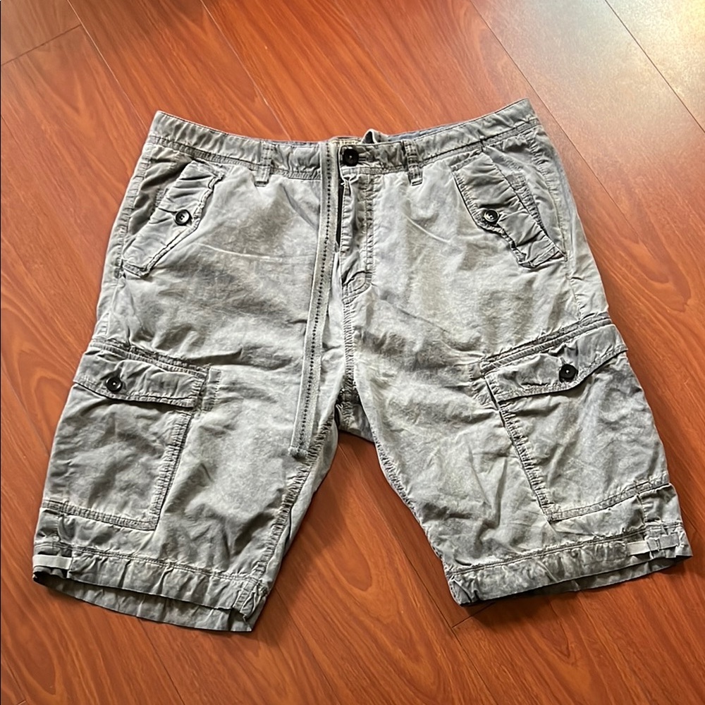 Guess “the classic short” Gray Cargo Shorts with Durable Cotton Mens‎ 36